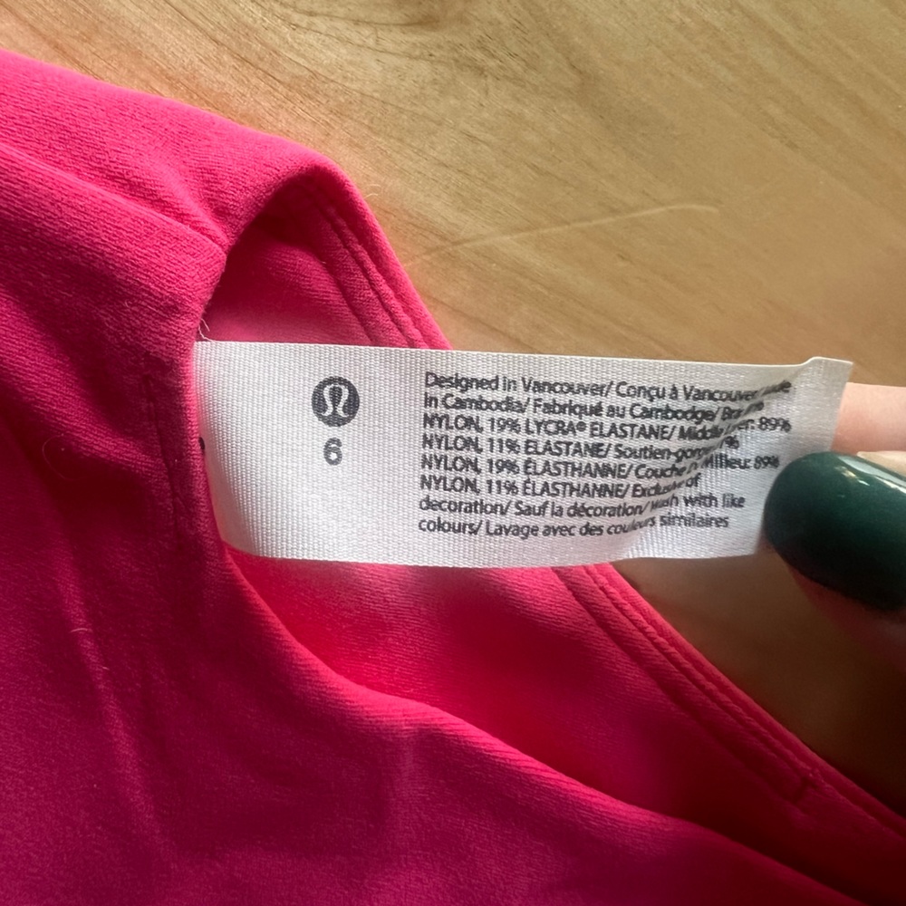 NWT Lululemon Align V-Neck Bra Light Support, A/B Cup - Picture 6 of 11